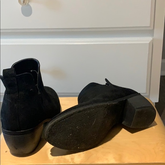 Black booties!! - Picture 4 of 8